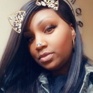 Meet your Posher, Ebony